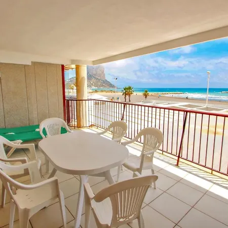 Ines-1 - Oceanfront In